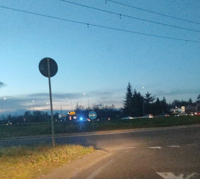 Magenta, incidente lungo la Boffalora-Malpensa: traffico paralizzato per oltre un’ora