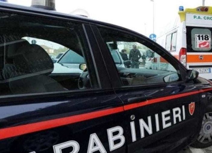 Schianto tra un'auto e una moto a Castano Primo: grave un 56enne
