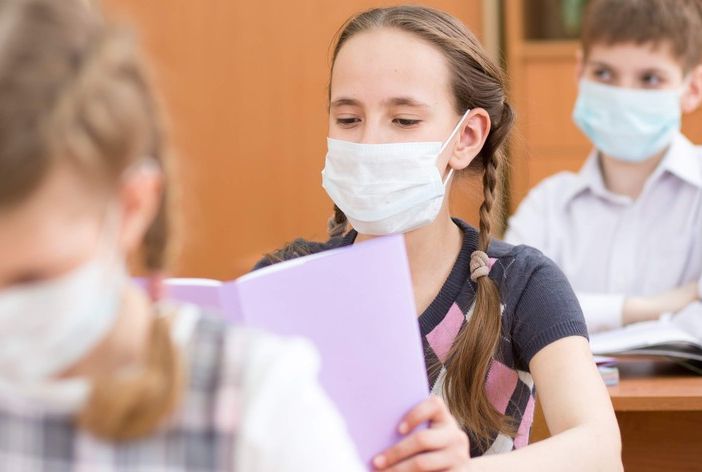 Coronavirus e scuole, la Lombardia da maggio userà i test salivari