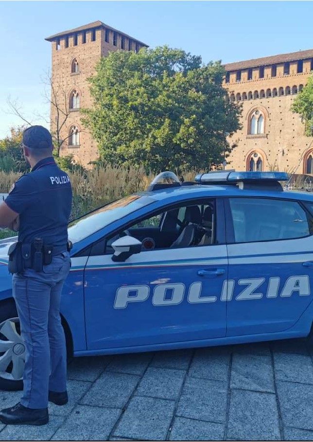 Pavia: minaccia agente di polizia con un coltello, arrestato un 27enne