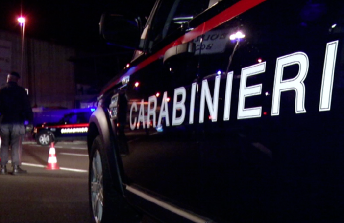 Muore in casa, trovato dopo un mese. Il sindaco: «Drammi come questi devono farci riflettere»