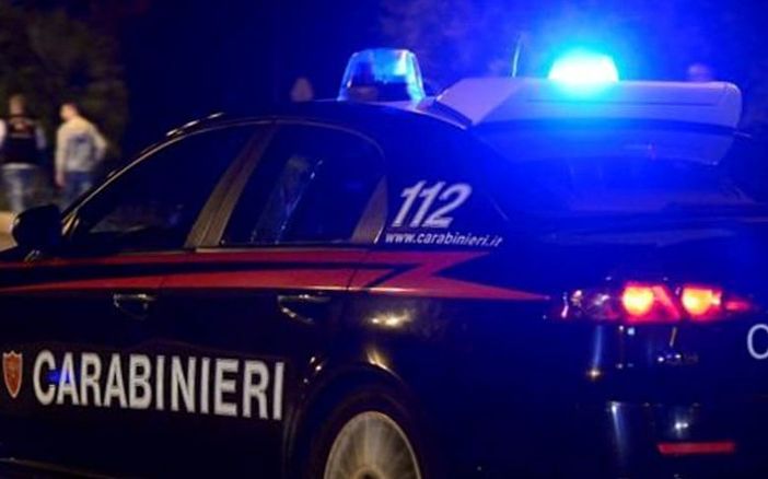 Vigevano: lo minacciano con il punteruolo e lo rapinano alla stazione