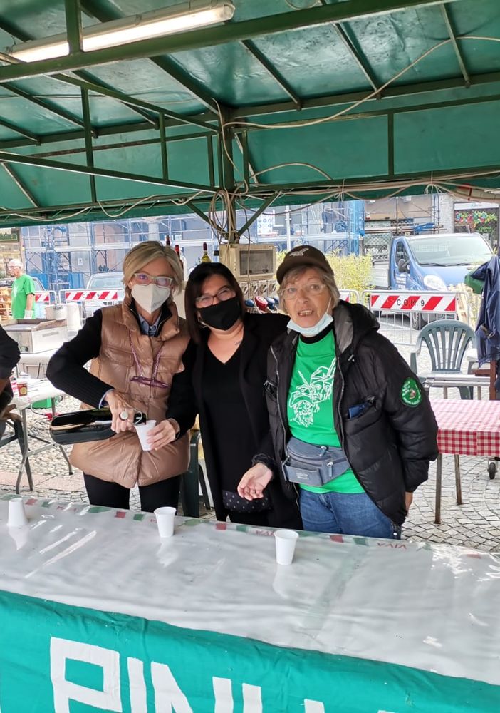 Trecate ‘celebra’ gli Alpini e i 40 anni della Croce Rossa
