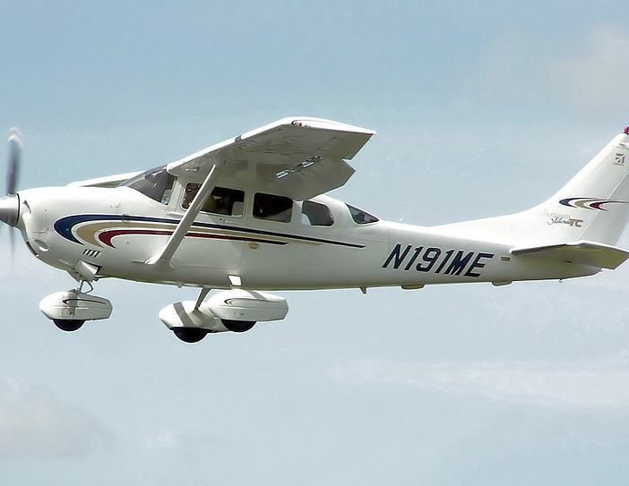 Fumo dalla cabina di un Cessna: atterraggio di emergenza a Linate