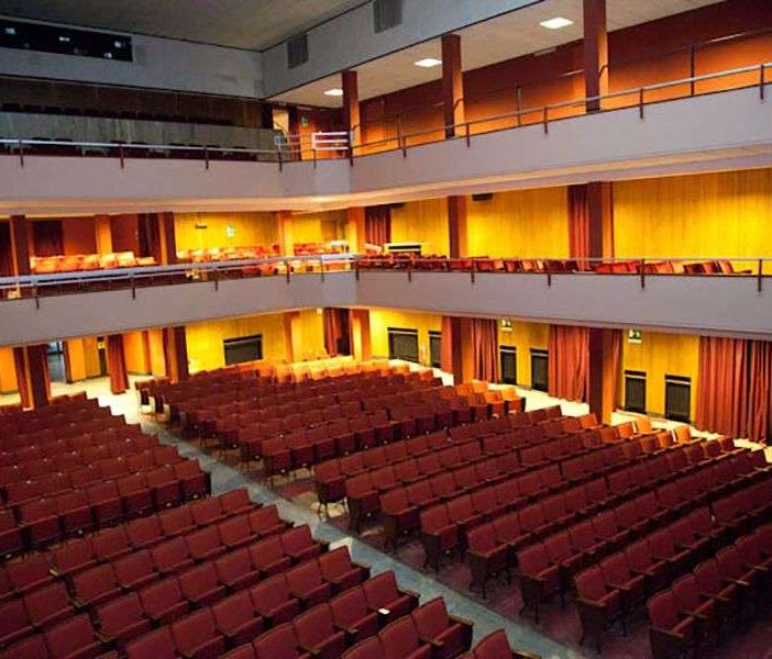 Da lunedì al cinema e a teatro solo con il Super Green Pass