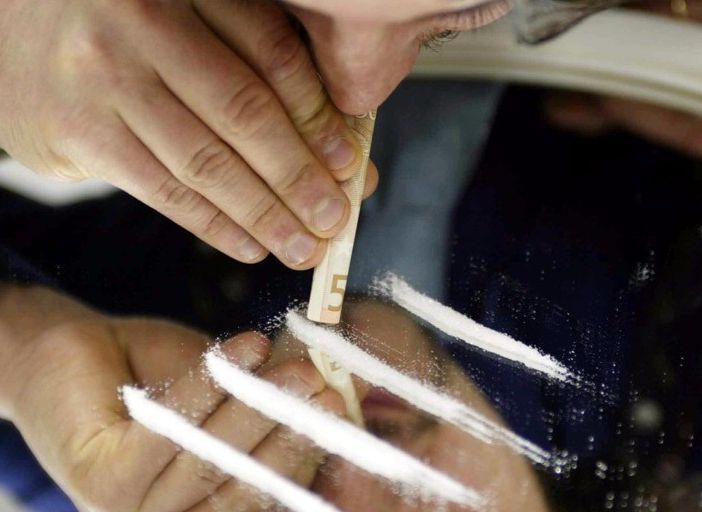 Sesto San Giovanni, cocaina e hashish: arrestato 30enne