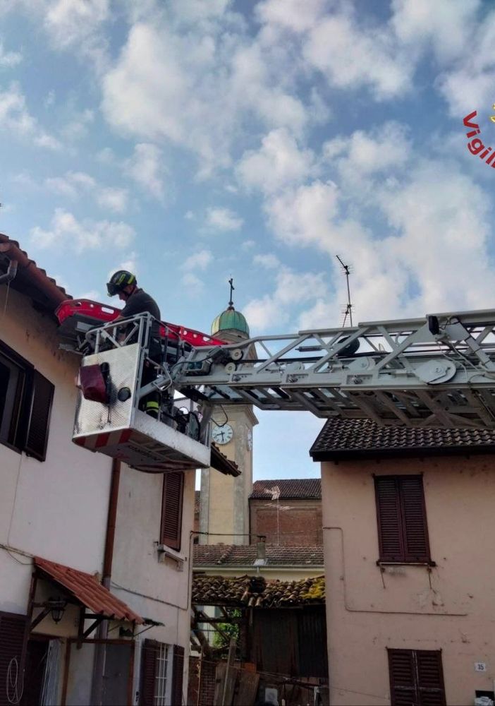 Pavese: donna soccorsa in abitazione dai Vigili del fuoco