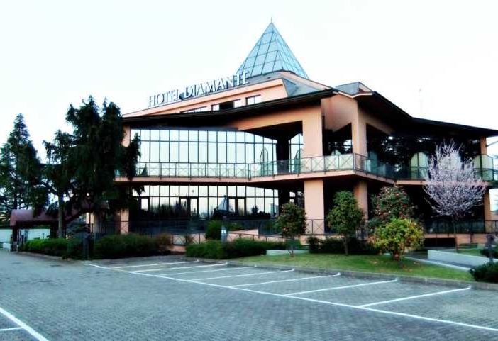 Abbiategrasso/Corbetta, Nuovo Albergo Italia e hotel Diamante OFFRONO LAVORO