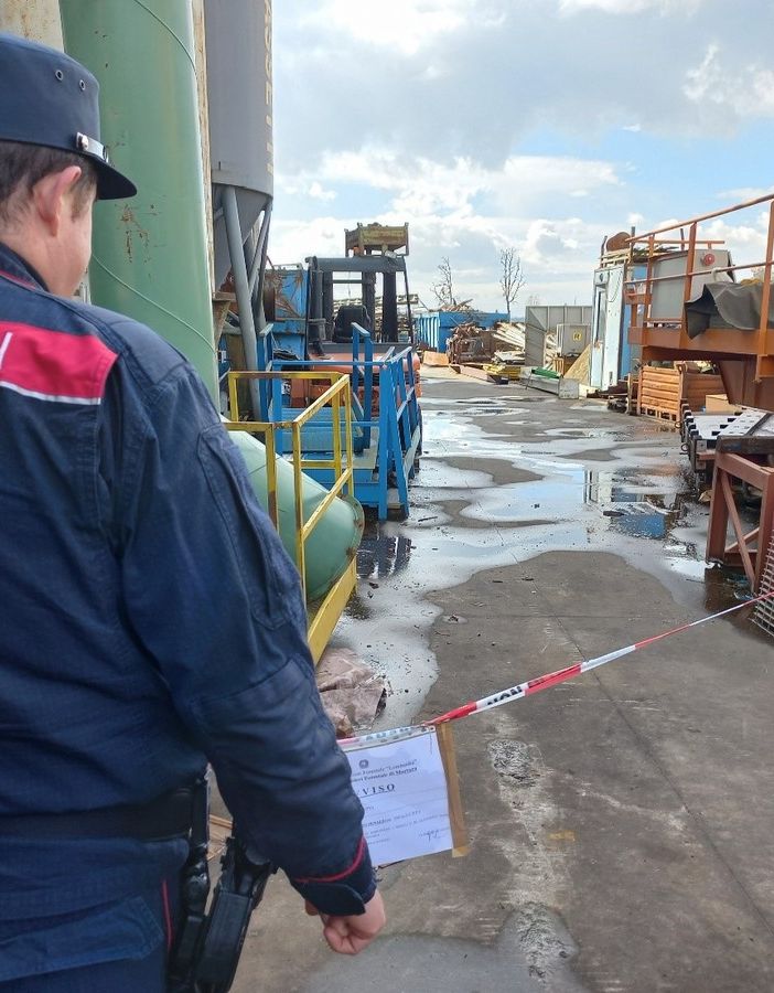 Castello D'Agogna: deposito incontrollato di rifiuti (anche pericolosi), sequestrata una discarica abusiva di circa 650 metri quadrati