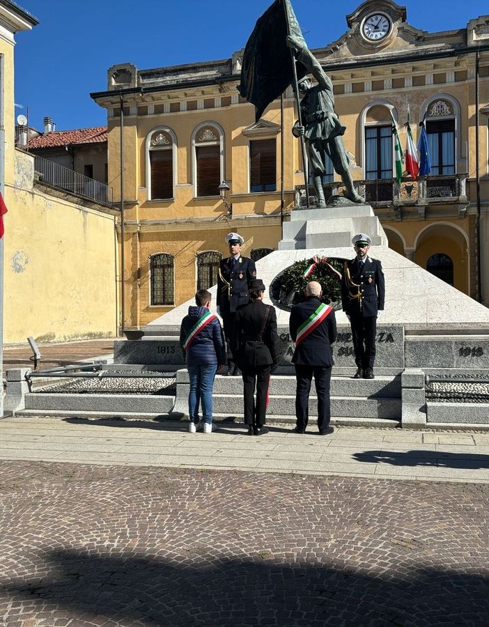 Mede, in piazza della Repubblica celebrato l’80° anniversario della Liberazione dal nazifascismo
