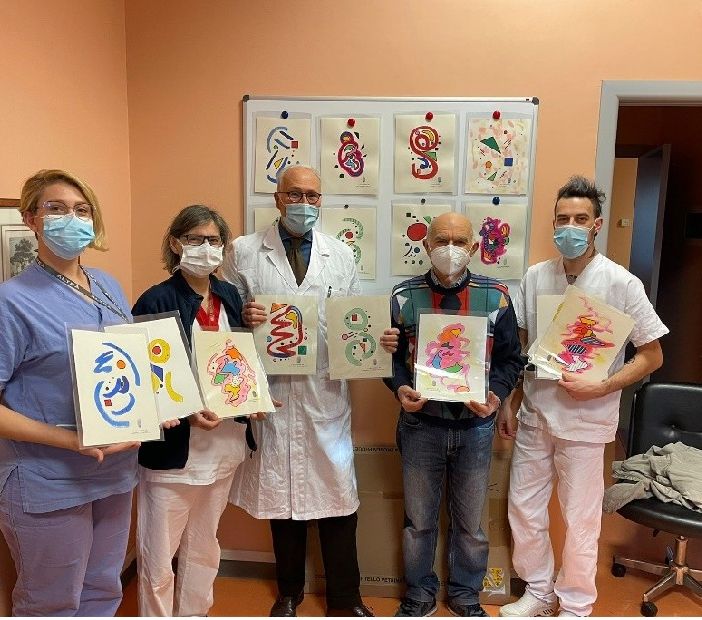 “Donare arte ai nuovi nati”, anche quest'anno l’iniziativa dell’artista vigevanese Luigi Dellatorre a favore del reparto di ostetricia e ginecologia del civile