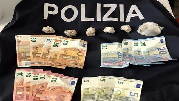 4 chili di eroina e 102mila euro: Polizia arresta pusher a Morimondo