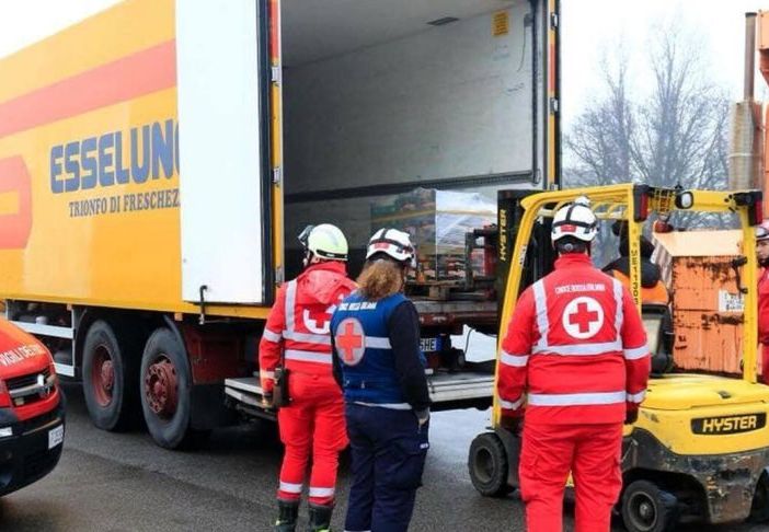 Aveva 48 anni ed abitava nel Novarese l’autista morti ieri al polo logistico Esselunga