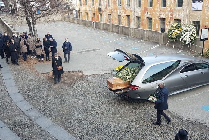 Addio “Signor Nino” Cerruti, il tributo dei dipendenti al Lanificio