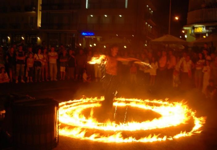 A Vermezzo con Zelo, venerdì 9, teatro dei Navigli porta &quot;Fuego&quot;