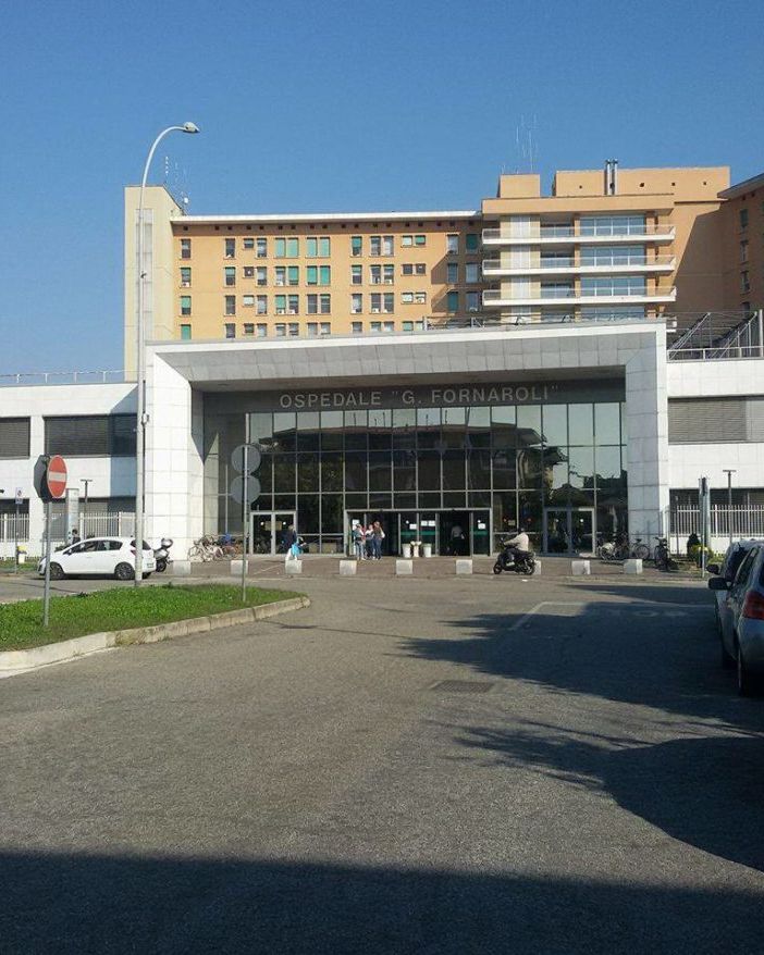 Magenta: cade dal nono piano dell’ospedale Fornaroli, 20enne ricoverato in gravissime condizioni al Niguarda