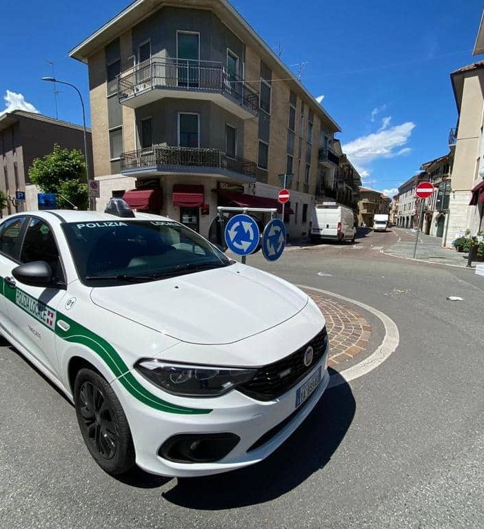 Trecate: due mandati di cattura. Scattano gli arresti della Polizia locale