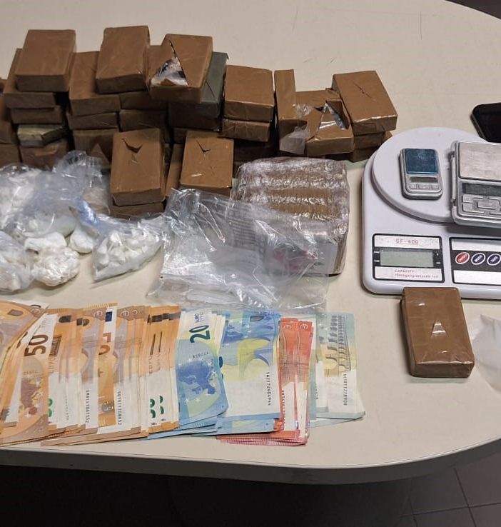 Voghera: fermato per un controllo dai carabinieri viene trovato con la droga, 62enne arrestato