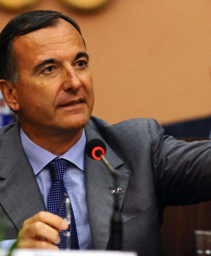 A 65 anni muore, alla vigilia di Natale, l’ex Ministro Franco Frattini