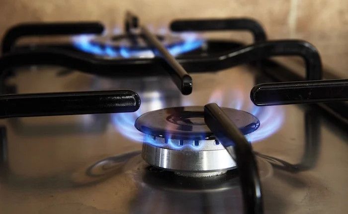 «Gas, in tre anni bollette aumentate del 34%: situazione prezzi fuori controllo»