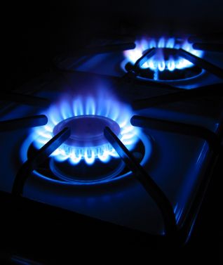 Bollette, che stangata: luce + 55%, gas + 42%