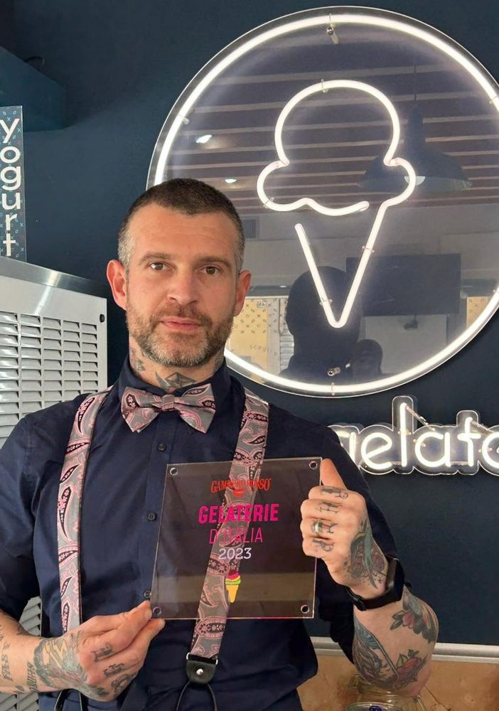 E’ arrivata la ‘targa’! Magenta, love &amp; gelato nel gotha delle gelaterie per il Gambero Rosso