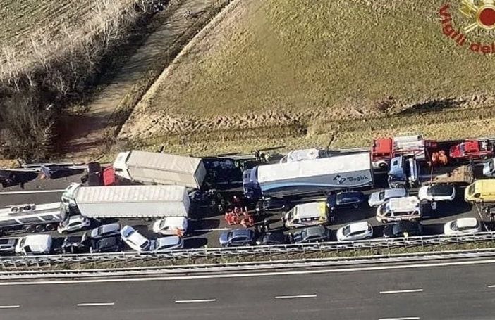 Riaperta alle 17 la A26; le vittime avevano 37 e 71 anni