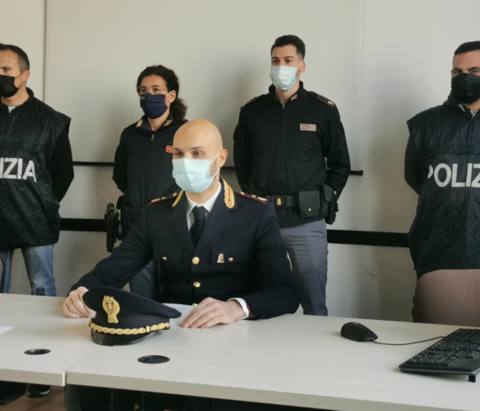 Usavano i bimbi per avvicinare gli anziani e derubarli: in manette una coppia rom. A tradirli la carta di un gelato