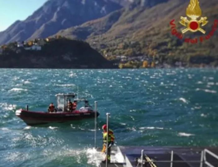 Morto il tredicenne di Lecco caduto ieri nel lago