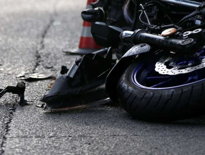 San Colombano al Lambro, auto contro moto: muore un 48enne