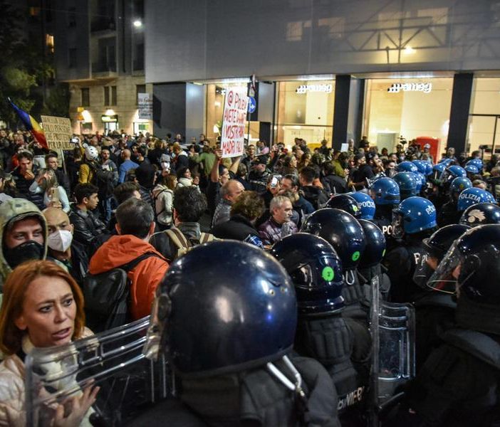 No Green Pass Milano: un arresto e 16 identificati