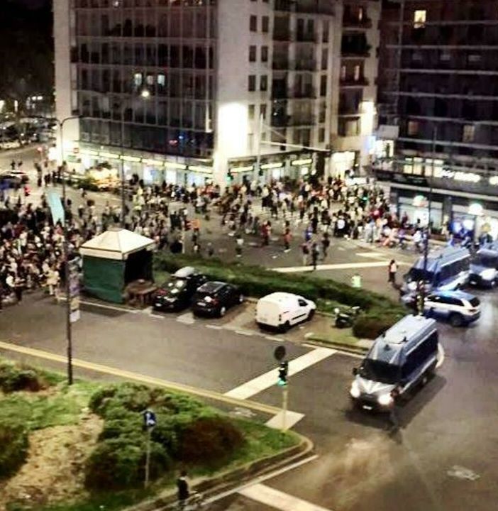 Milano, corteo No Green Pass: 11 in Questura, 5 arrestati
