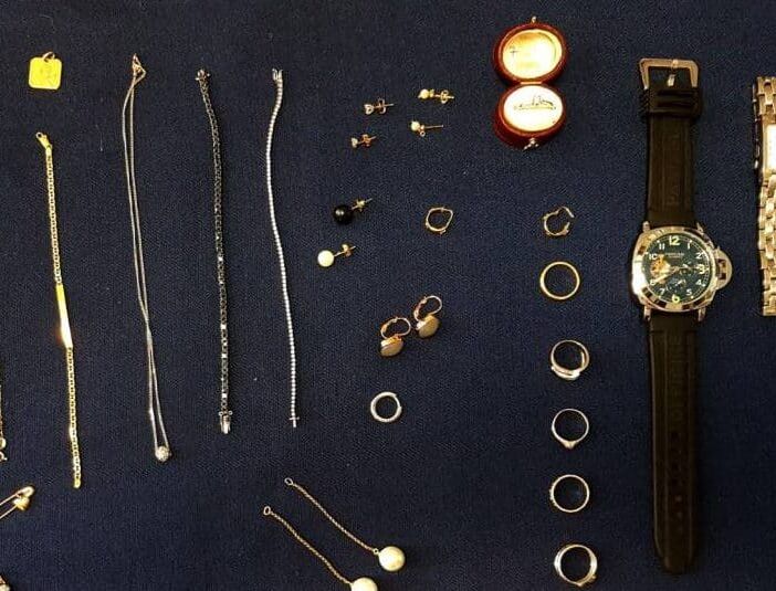 Milano: ricettavano oro, gioielli e orologi. Sequestro da 1 milione