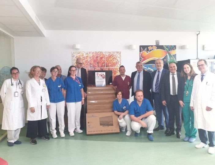 Magenta: televisori per i reparti del Fornaroli donati dalla Fondazione 4 Ospedali
