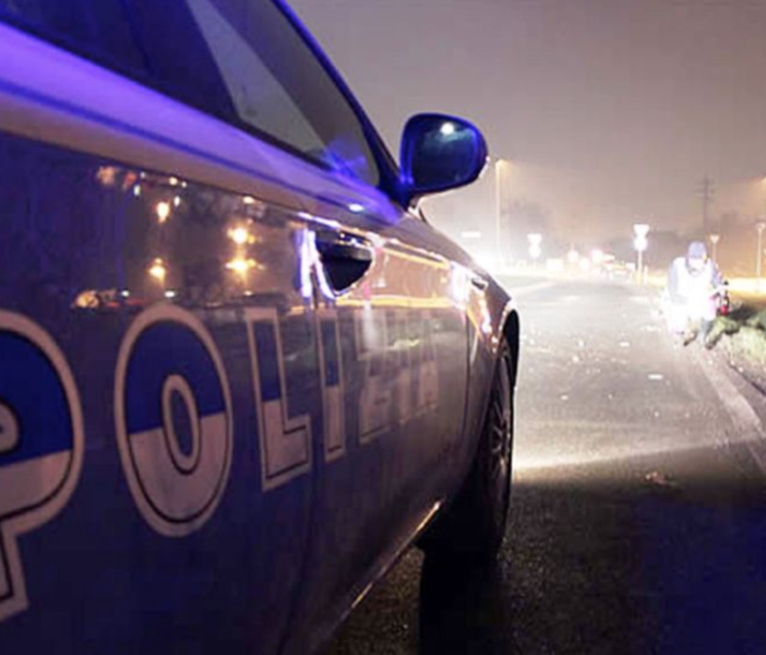 In discoteca con un coltello, minaccia un altro giovane