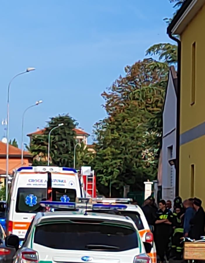 Abbiategrasso, due parà feriti alle celebrazioni: elitrasportati in codice rosso
