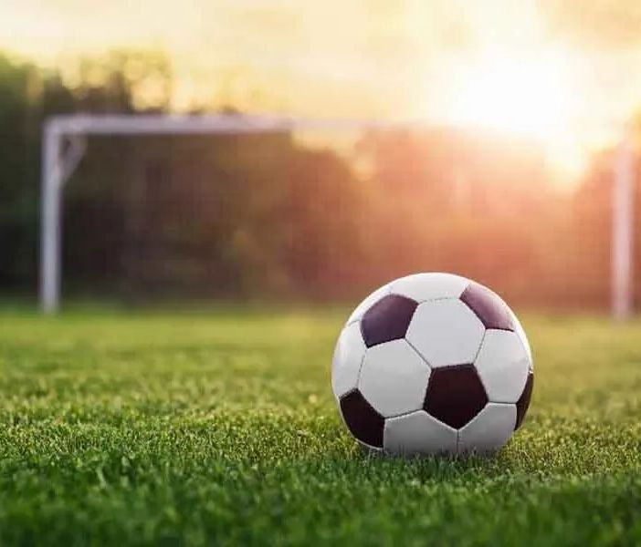 Spettacolo indecente dopo la partita di calcio all’oratorio di Vittuone, Miglio: “Scriveremo a tutti i genitori”