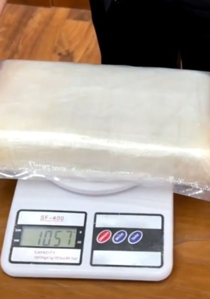 Novara, lanciano 1 chilo di coca dall’auto: arrestati dai Carabinieri