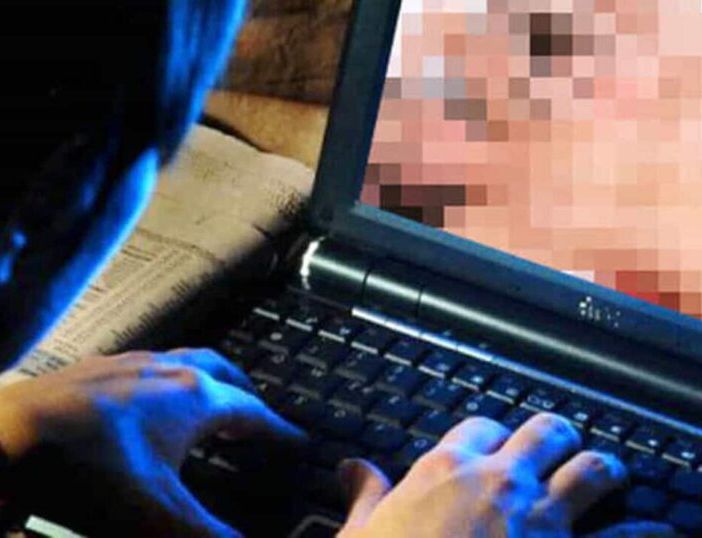 Milano, conduttore radiofonico arrestato per pedopornografia