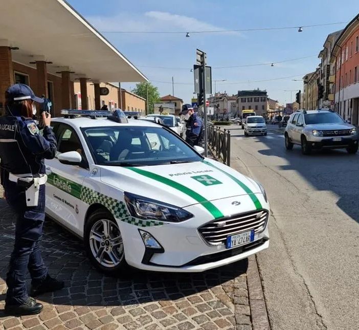 Vigevano, Legnano e Busto Arsizio: weekend di controlli delle Polizie Locali, 3364 veicoli controllati
