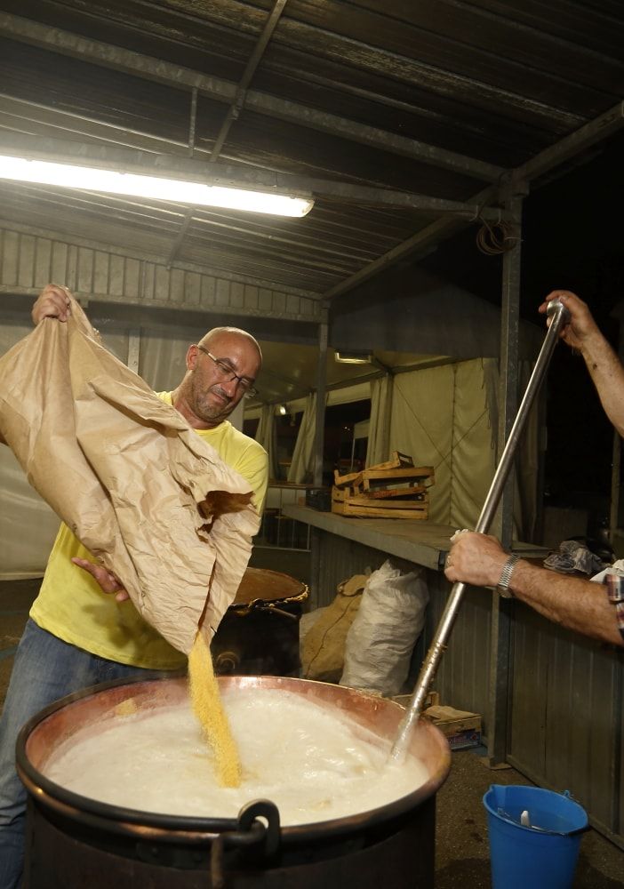 Si accendono i paioli a San Donato Milanese: due weekend di festa con la Sagra della Polenta