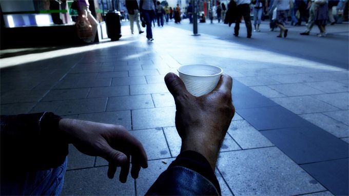 Caritas: 1 milione di nuovi poveri in 2 anni, 80 mila nuove richieste di aiuto in Lombardia