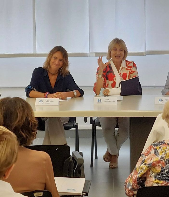 Nella foto, da sinistra: Luca Damiani (presidente FSM), Chiara Maugeri (vicepresidente FSM), Laura Dalla Vecchia (direttore IRCCS Maugeri Tradate), Pierangela Granziero (presidente ASMAugeri)