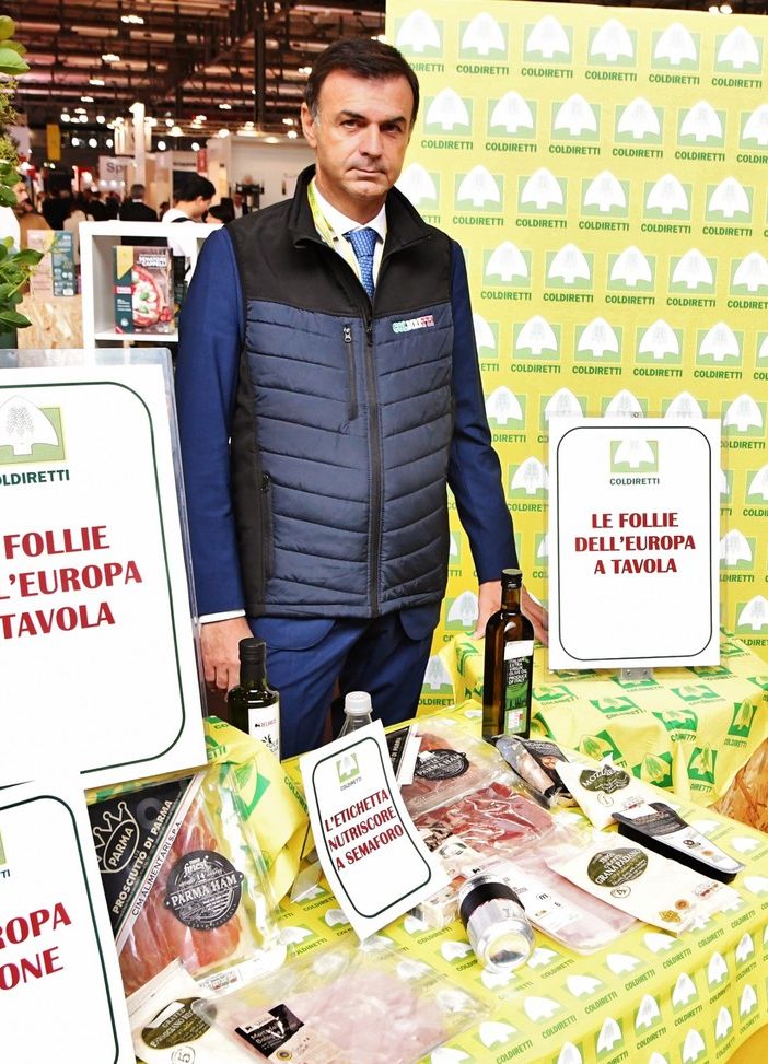 Tuttofood: Coldiretti, Ue cancella insalate in busta e magnum vino