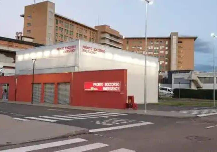 Magenta, scontro tra auto e scooter sulla SS11: 35enne finisce in ospedale