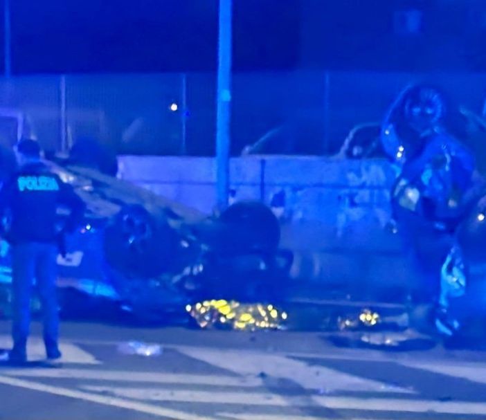 Roma, scontro fra volanti della Polizia: muore agente di 32 anni