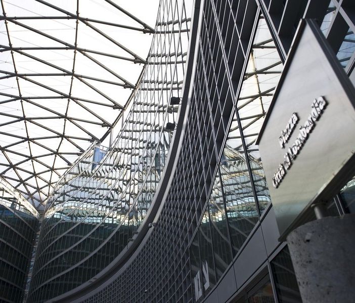 Covid, la Regione rimborsa il bollo agli agenti di commercio