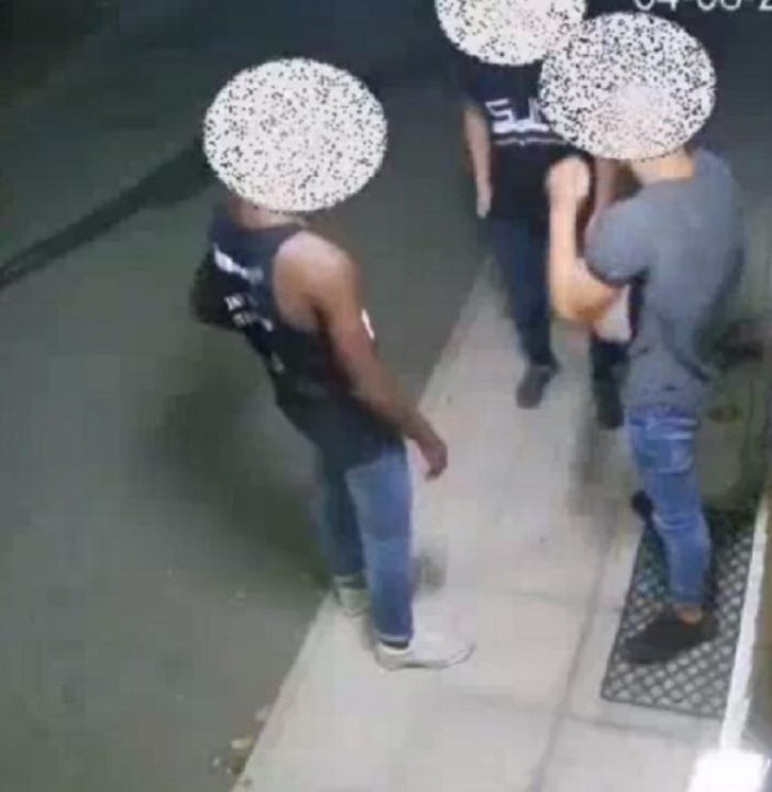 Rapper... e rapinatori. Milano-Sondrio, Cc e Polizia arrestano 3 giovani