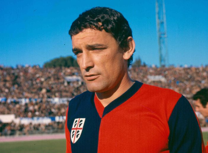 Gigi Riva e i tanti ricordi di “Rombo di Tuono”: dal suo lago ai gol acrobatici con Cagliari e Nazionale, «addio leggenda»