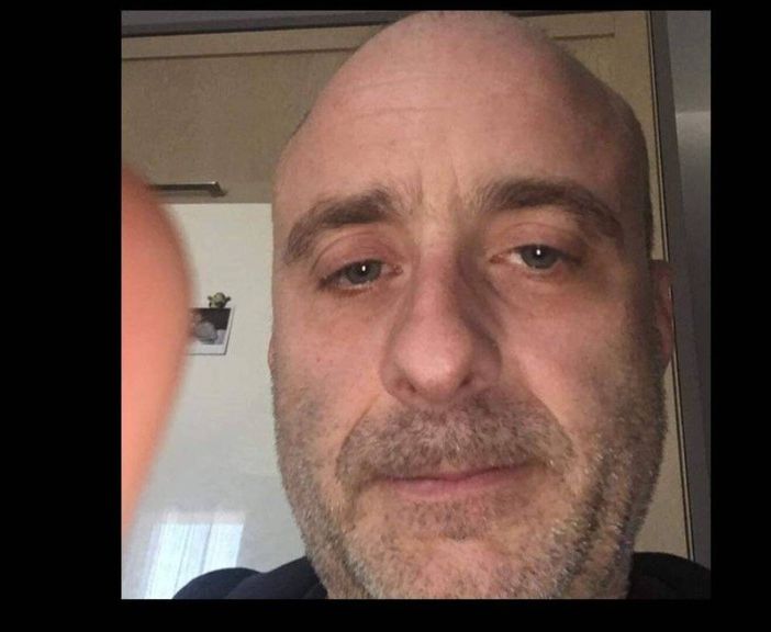 Omicidio-suicidio di Saronno, venerdì l'autopsia sui corpi di madre e figlio trovati morti in casa